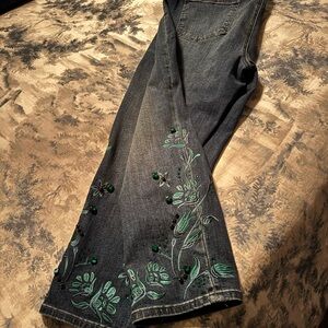 Chico's 3.5P Pull-On Embroidered Jegging Ankle Jeans